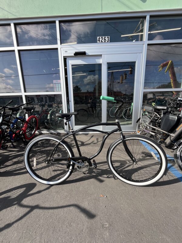 Black Affordabike Cruiser (green grips)